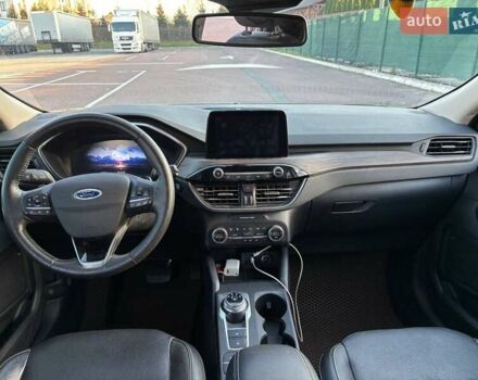 Серый Форд Эскейп, объемом двигателя 2 л и пробегом 49 тыс. км за 18250 $, фото 28 на Automoto.ua