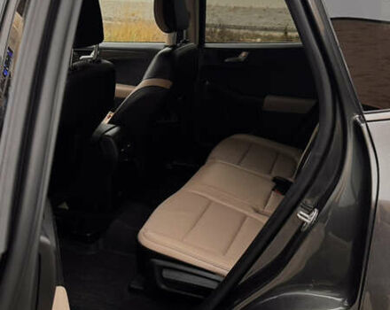 Серый Форд Эскейп, объемом двигателя 2 л и пробегом 71 тыс. км за 21500 $, фото 7 на Automoto.ua