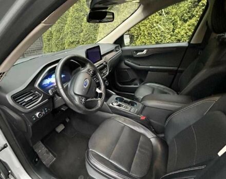 Серый Форд Эскейп, объемом двигателя 2.5 л и пробегом 86 тыс. км за 13800 $, фото 8 на Automoto.ua