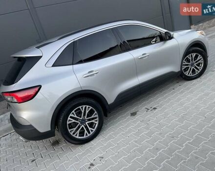 Серый Форд Эскейп, объемом двигателя 1.5 л и пробегом 115 тыс. км за 15500 $, фото 16 на Automoto.ua