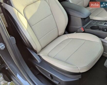 Сірий Форд Ескейп, об'ємом двигуна 2 л та пробігом 46 тис. км за 20900 $, фото 29 на Automoto.ua