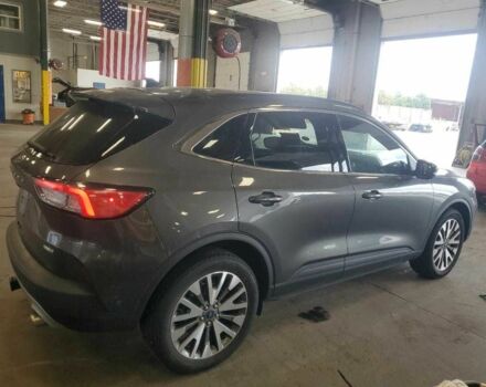 Сірий Форд Ескейп, об'ємом двигуна 2 л та пробігом 29 тис. км за 5600 $, фото 2 на Automoto.ua