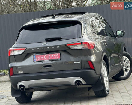 Сірий Форд Ескейп, об'ємом двигуна 1.5 л та пробігом 116 тис. км за 14000 $, фото 19 на Automoto.ua