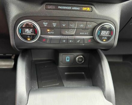 Серый Форд Эскейп, объемом двигателя 2 л и пробегом 39 тыс. км за 11000 $, фото 13 на Automoto.ua