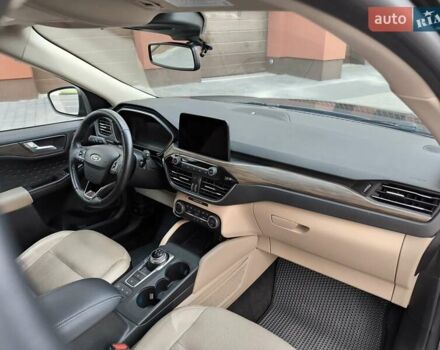 Серый Форд Эскейп, объемом двигателя 2.5 л и пробегом 196 тыс. км за 19450 $, фото 21 на Automoto.ua