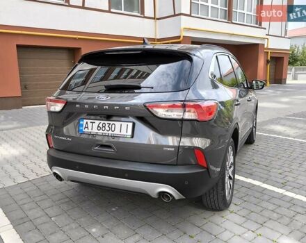 Серый Форд Эскейп, объемом двигателя 2.5 л и пробегом 196 тыс. км за 19950 $, фото 11 на Automoto.ua