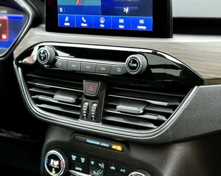 Серый Форд Эскейп, объемом двигателя 2.49 л и пробегом 81 тыс. км за 22990 $, фото 24 на Automoto.ua