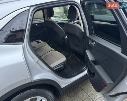 Сірий Форд Ескейп, об'ємом двигуна 1.5 л та пробігом 89 тис. км за 15850 $, фото 9 на Automoto.ua