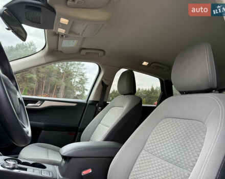 Форд Эскейп 2020 в Киеве на Automoto.ua Серый Форд Эскейп, объемом двигателя 1.5 л и пробегом 124 тыс. км за 14950 $, фото 31 на Automoto.ua