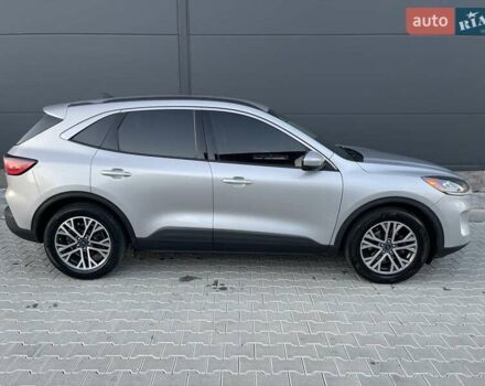 Серый Форд Эскейп, объемом двигателя 1.5 л и пробегом 115 тыс. км за 15500 $, фото 17 на Automoto.ua