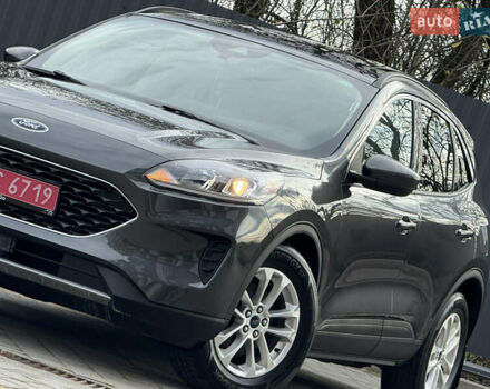Серый Форд Эскейп, объемом двигателя 1.5 л и пробегом 166 тыс. км за 14500 $, фото 4 на Automoto.ua