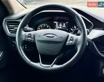 Сірий Форд Ескейп, об'ємом двигуна 1.5 л та пробігом 115 тис. км за 18000 $, фото 15 на Automoto.ua