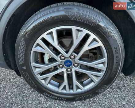 Серый Форд Эскейп, объемом двигателя 0 л и пробегом 156 тыс. км за 16999 $, фото 16 на Automoto.ua