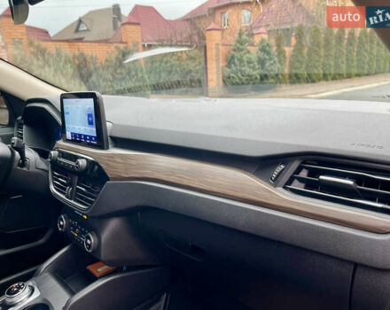 Серый Форд Эскейп, объемом двигателя 2 л и пробегом 51 тыс. км за 18999 $, фото 33 на Automoto.ua