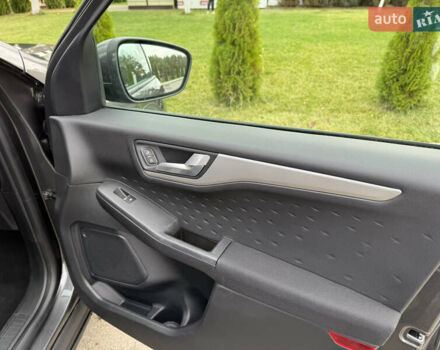 Форд Эскейп 2020 в Киеве на Automoto.ua Серый Форд Эскейп, объемом двигателя 1.5 л и пробегом 124 тыс. км за 14950 $, фото 33 на Automoto.ua