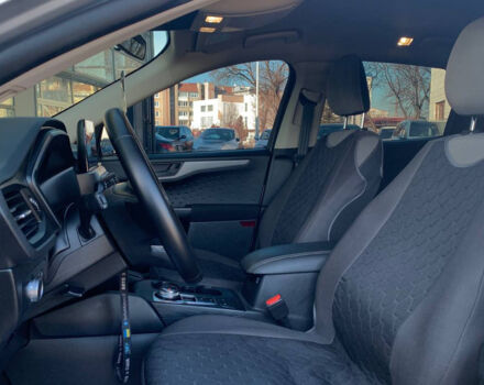 Форд Эскейп 2020 в Ивано-Франковске на Automoto.ua Серый Форд Эскейп, объемом двигателя 1.5 л и пробегом 100 тыс. км за 16300 $, фото 8 на Automoto.ua