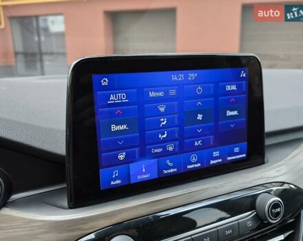 Серый Форд Эскейп, объемом двигателя 2.5 л и пробегом 196 тыс. км за 19950 $, фото 59 на Automoto.ua