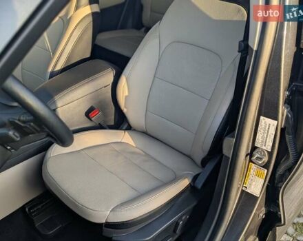 Сірий Форд Ескейп, об'ємом двигуна 2 л та пробігом 46 тис. км за 20900 $, фото 28 на Automoto.ua