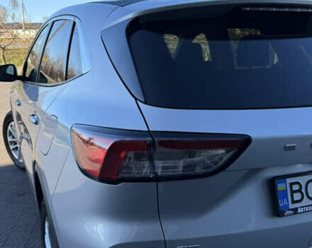 Сірий Форд Ескейп, об'ємом двигуна 1.5 л та пробігом 40 тис. км за 16999 $, фото 9 на Automoto.ua