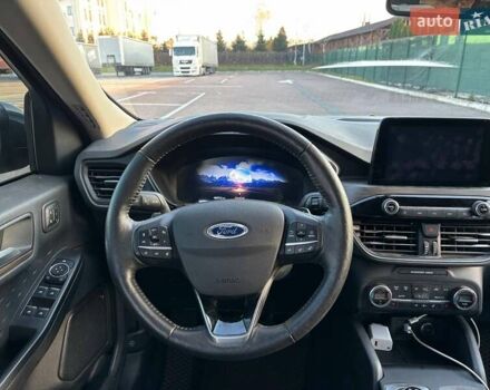 Серый Форд Эскейп, объемом двигателя 2 л и пробегом 49 тыс. км за 18250 $, фото 30 на Automoto.ua