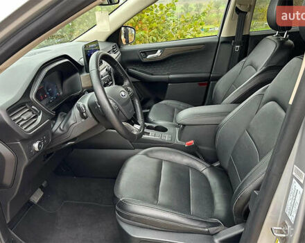 Сірий Форд Ескейп, об'ємом двигуна 2 л та пробігом 79 тис. км за 14100 $, фото 4 на Automoto.ua