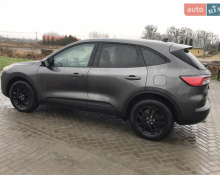 Серый Форд Эскейп, объемом двигателя 2.5 л и пробегом 229 тыс. км за 16800 $, фото 1 на Automoto.ua