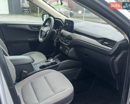 Сірий Форд Ескейп, об'ємом двигуна 1.5 л та пробігом 127 тис. км за 13950 $, фото 12 на Automoto.ua