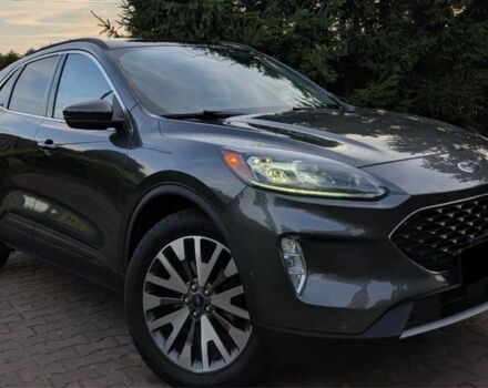 Сірий Форд Ескейп, об'ємом двигуна 2 л та пробігом 108 тис. км за 11500 $, фото 2 на Automoto.ua