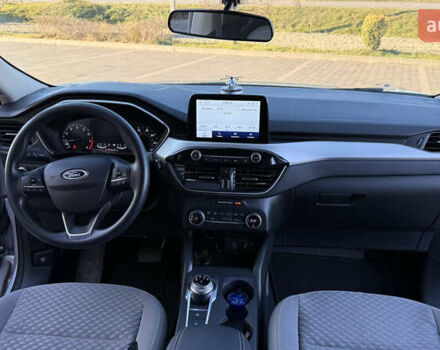 Сірий Форд Ескейп, об'ємом двигуна 1.5 л та пробігом 40 тис. км за 16999 $, фото 25 на Automoto.ua