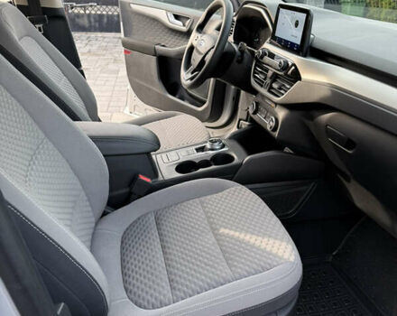 Серый Форд Эскейп, объемом двигателя 1.5 л и пробегом 44 тыс. км за 16800 $, фото 10 на Automoto.ua