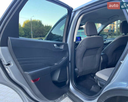 Сірий Форд Ескейп, об'ємом двигуна 1.5 л та пробігом 16 тис. км за 17500 $, фото 40 на Automoto.ua