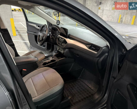 Серый Форд Эскейп, объемом двигателя 1.5 л и пробегом 139 тыс. км за 14200 $, фото 31 на Automoto.ua