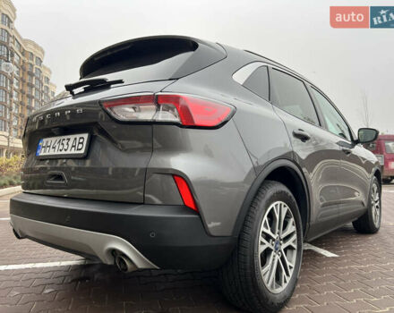 Серый Форд Эскейп, объемом двигателя 1.5 л и пробегом 66 тыс. км за 17800 $, фото 4 на Automoto.ua