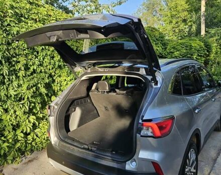 Серый Форд Эскейп, объемом двигателя 2.5 л и пробегом 73 тыс. км за 27500 $, фото 15 на Automoto.ua