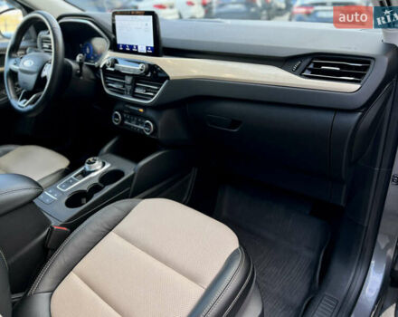 Серый Форд Эскейп, объемом двигателя 2.5 л и пробегом 52 тыс. км за 27900 $, фото 27 на Automoto.ua