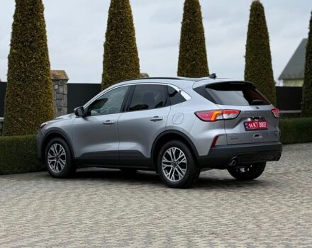 Сірий Форд Ескейп, об'ємом двигуна 2 л та пробігом 112 тис. км за 16900 $, фото 2 на Automoto.ua