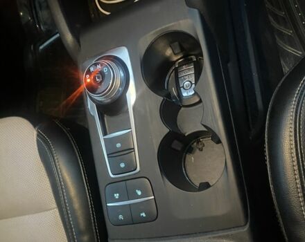 Сірий Форд Ескейп, об'ємом двигуна 2 л та пробігом 130 тис. км за 18500 $, фото 13 на Automoto.ua