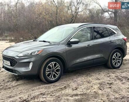 Серый Форд Эскейп, объемом двигателя 2.5 л и пробегом 215 тыс. км за 21000 $, фото 2 на Automoto.ua