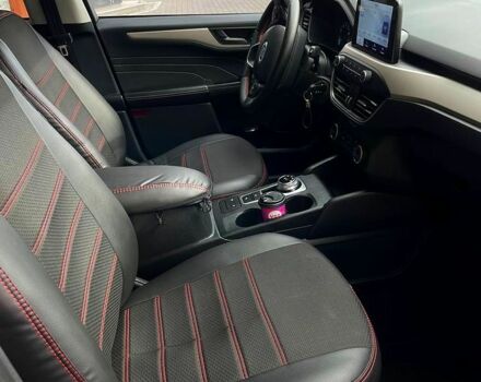 Серый Форд Эскейп, объемом двигателя 1.5 л и пробегом 90 тыс. км за 19000 $, фото 8 на Automoto.ua