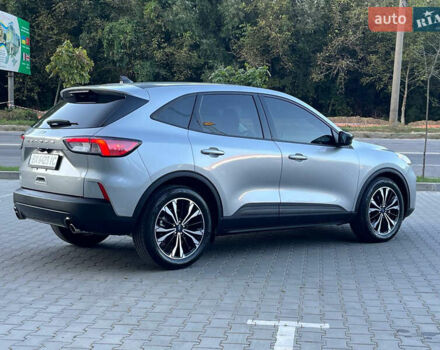 Сірий Форд Ескейп, об'ємом двигуна 1.5 л та пробігом 16 тис. км за 17500 $, фото 8 на Automoto.ua