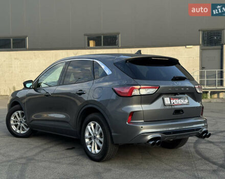 Серый Форд Эскейп, объемом двигателя 1.5 л и пробегом 154 тыс. км за 16399 $, фото 4 на Automoto.ua