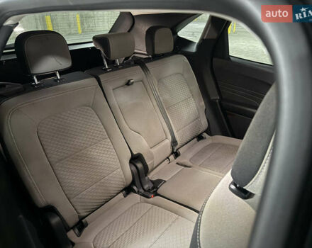 Серый Форд Эскейп, объемом двигателя 1.5 л и пробегом 139 тыс. км за 14200 $, фото 30 на Automoto.ua