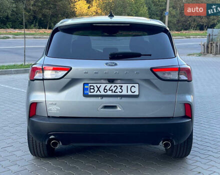 Сірий Форд Ескейп, об'ємом двигуна 1.5 л та пробігом 16 тис. км за 17500 $, фото 6 на Automoto.ua