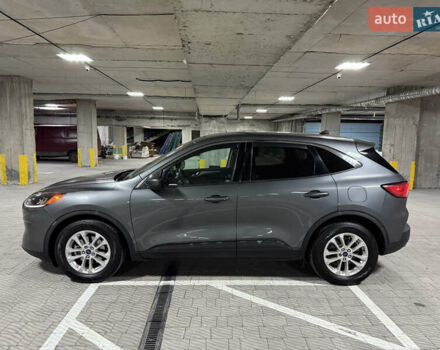 Серый Форд Эскейп, объемом двигателя 1.5 л и пробегом 139 тыс. км за 14200 $, фото 5 на Automoto.ua