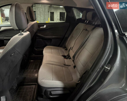 Серый Форд Эскейп, объемом двигателя 1.5 л и пробегом 139 тыс. км за 14200 $, фото 28 на Automoto.ua