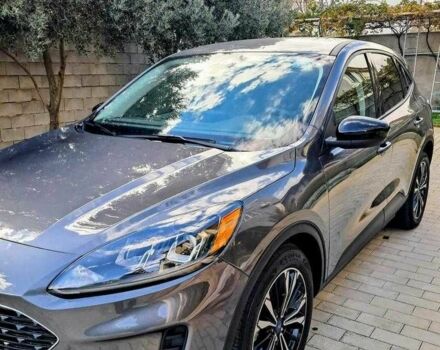 Сірий Форд Ескейп, об'ємом двигуна 2.5 л та пробігом 25 тис. км за 12950 $, фото 3 на Automoto.ua