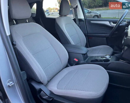 Сірий Форд Ескейп, об'ємом двигуна 1.5 л та пробігом 16 тис. км за 17500 $, фото 34 на Automoto.ua