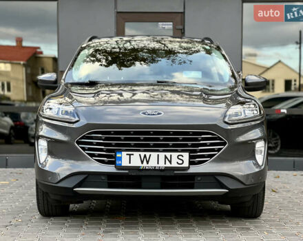 Серый Форд Эскейп, объемом двигателя 2.5 л и пробегом 52 тыс. км за 27900 $, фото 1 на Automoto.ua