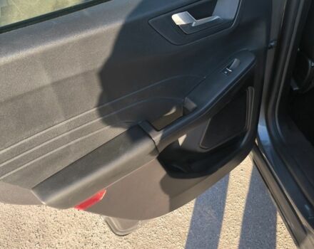 Серый Форд Эскейп, объемом двигателя 2 л и пробегом 110 тыс. км за 19000 $, фото 18 на Automoto.ua