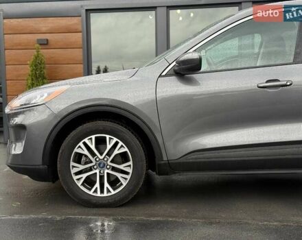 Сірий Форд Ескейп, об'ємом двигуна 2.5 л та пробігом 80 тис. км за 20999 $, фото 16 на Automoto.ua